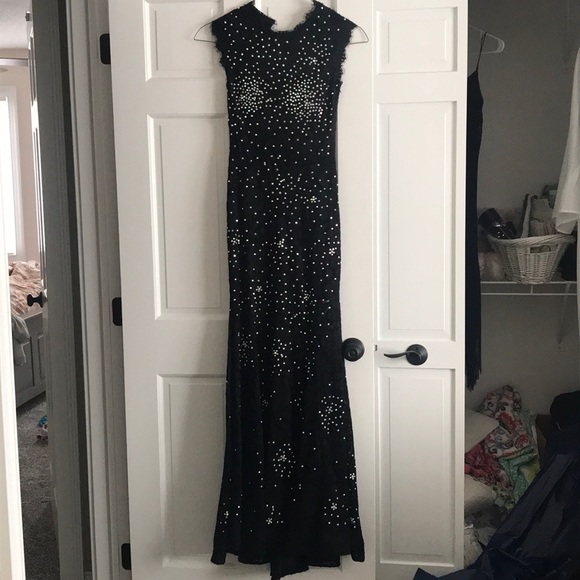 Prom dress - Picture 2 of 5